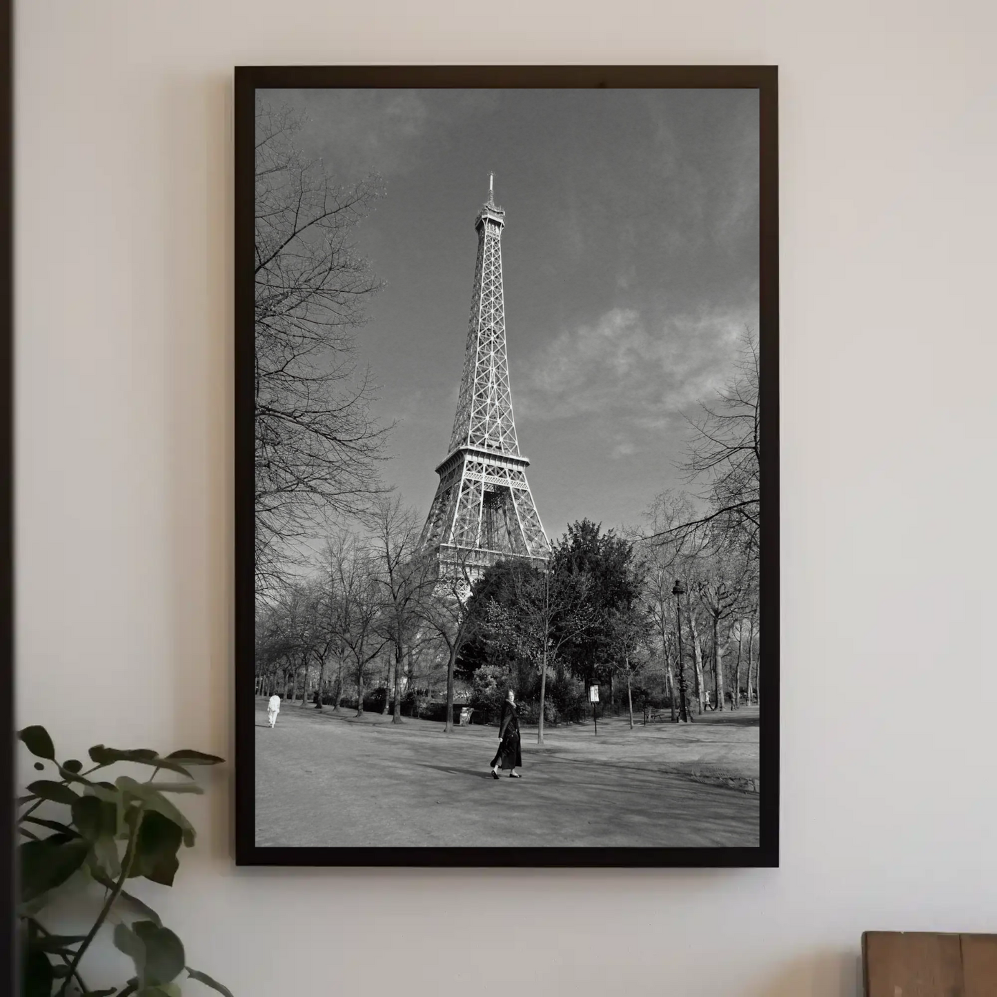 Eiffel Tower – Black and White Photography