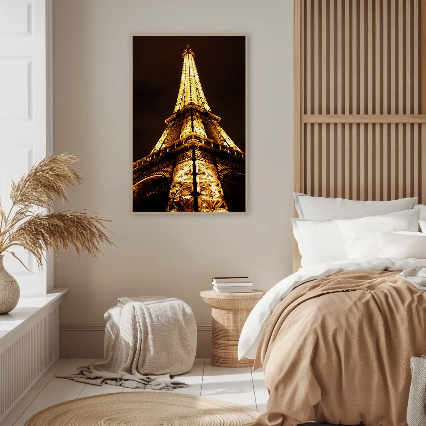 Eiffel Tower – Glow at Night (Close-Up)