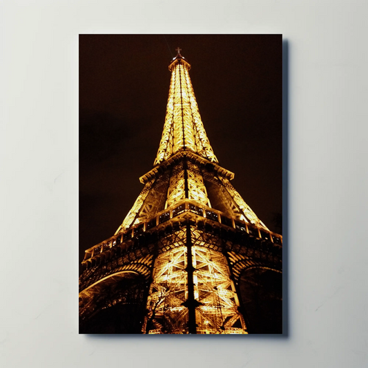 Eiffel Tower – Glow at Night (Close-Up)