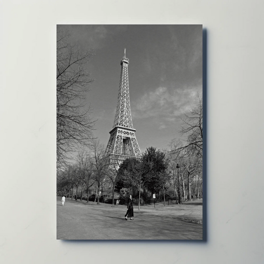 Eiffel Tower – Black and White Photography